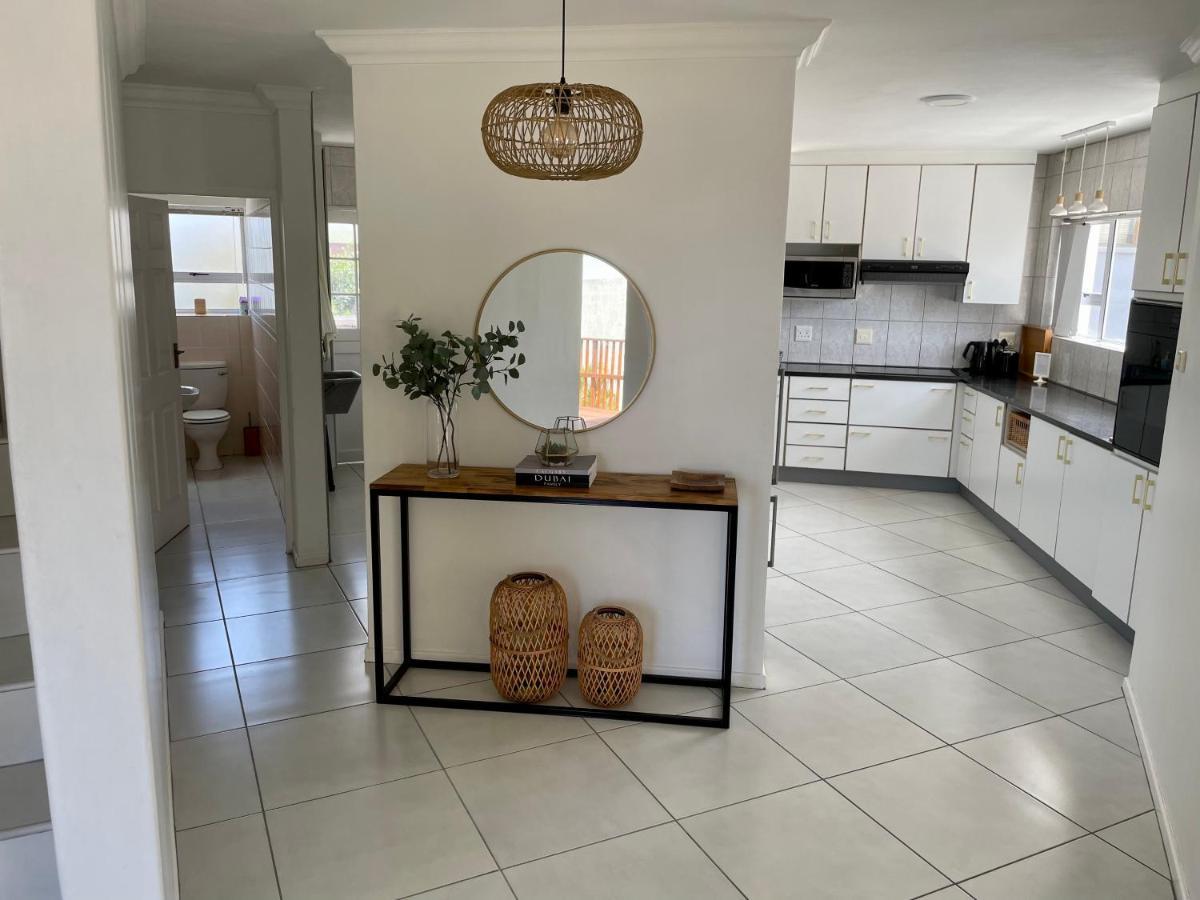 'On Point' Beach House - Jeffreys Bay Extérieur photo